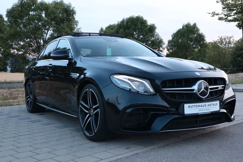Mercedes-Benz E 63 AMG – 2