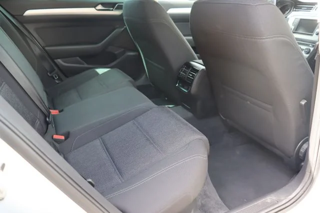 Volkswagen Passat Variant – 11