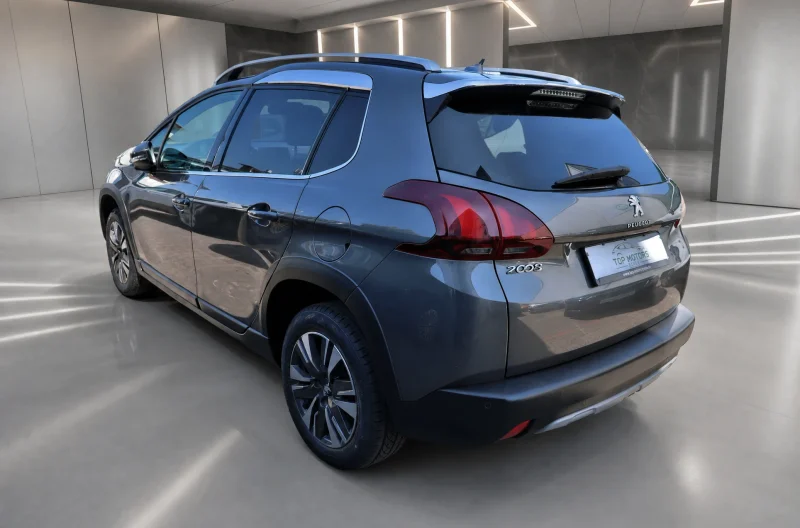 Peugeot 2008 – 7