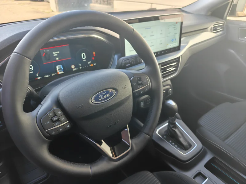 Ford Focus Turnier Active X 1.0 7AT – 17