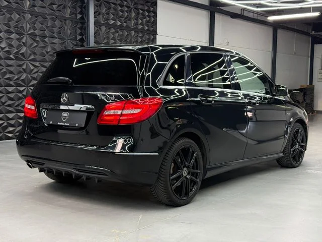 Mercedes-Benz B 180 – 10