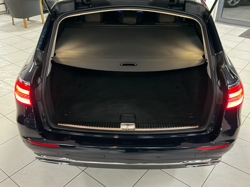Mercedes-Benz E 220 – 10