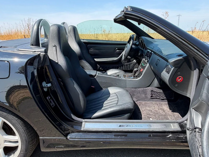 Mercedes-Benz SLK 32 AMG – 26