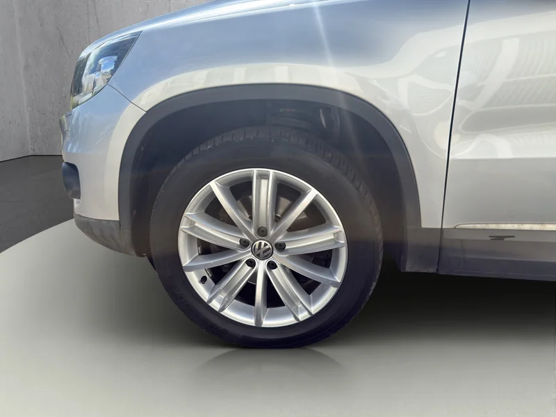 Volkswagen Tiguan – 16