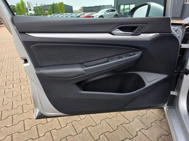 Volkswagen Golf – 30