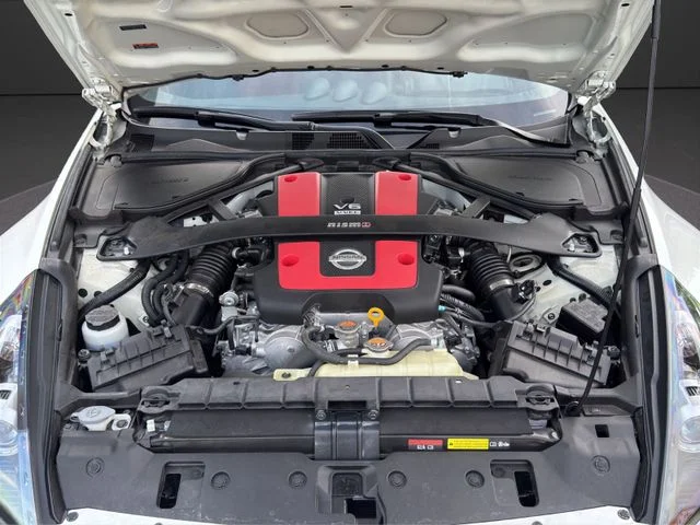 Nissan 370Z – 18