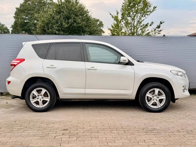 Toyota RAV 4 – 4