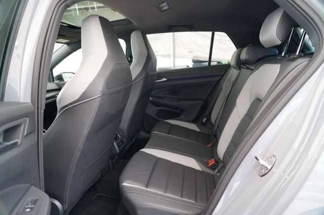 VW Golf – 16