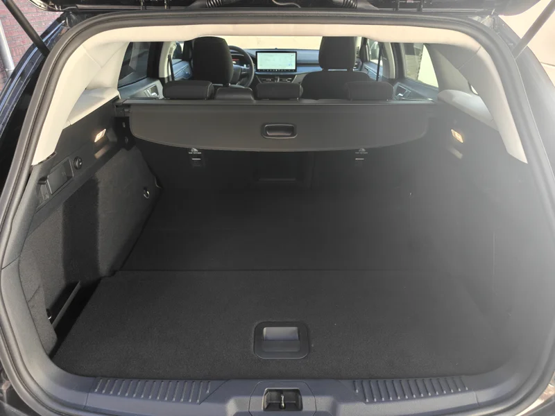 Ford Focus Turnier Active X 1.0 7AT – 6