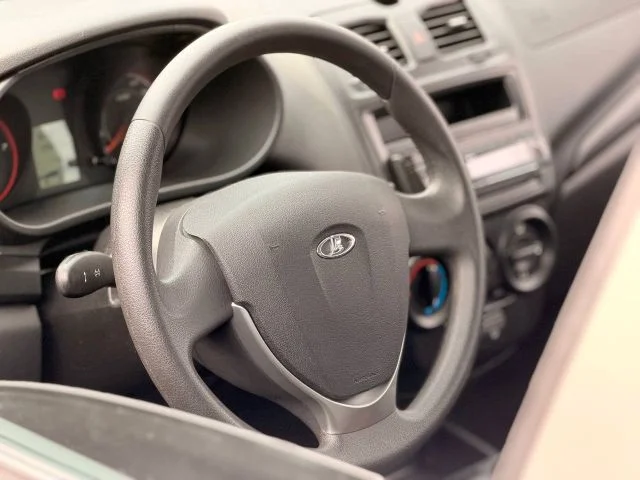 Lada Kalina – 13