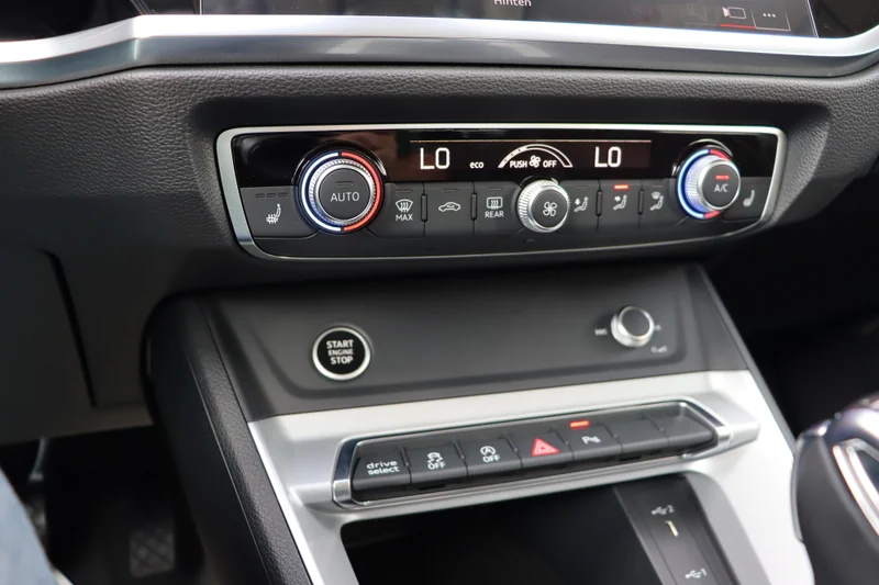 Audi Q3 – 19