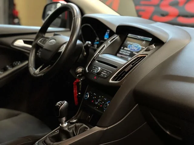 Ford Focus – 24