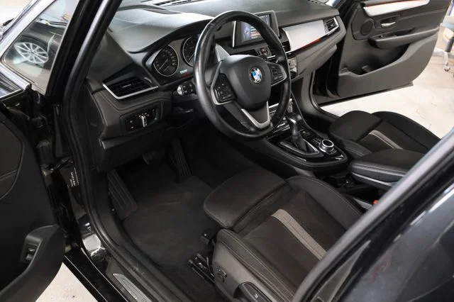BMW 218 – 10
