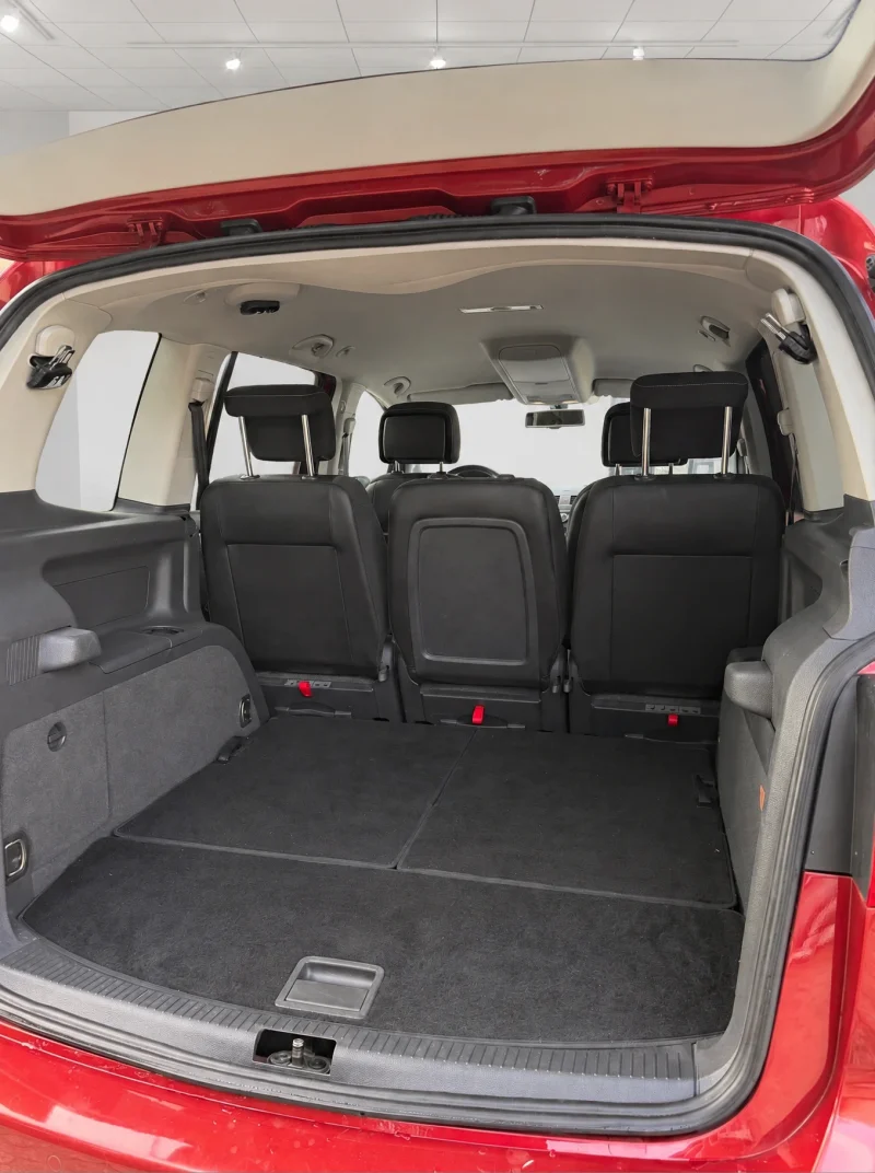 Volkswagen Touran – 14