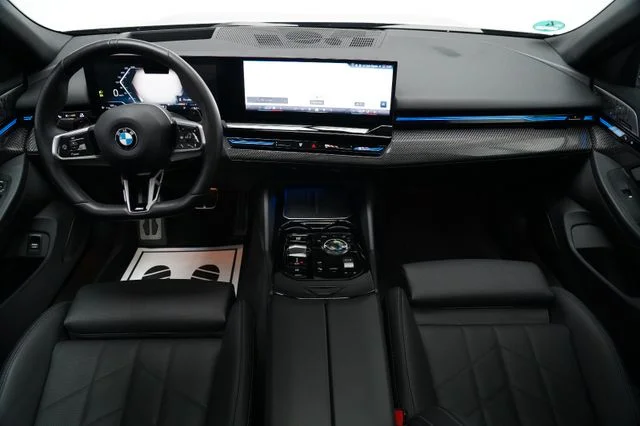 BMW 520 – 24