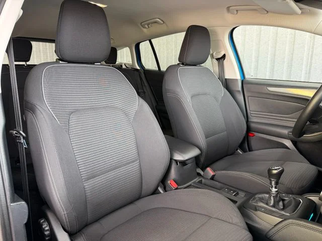 Ford Focus – 16