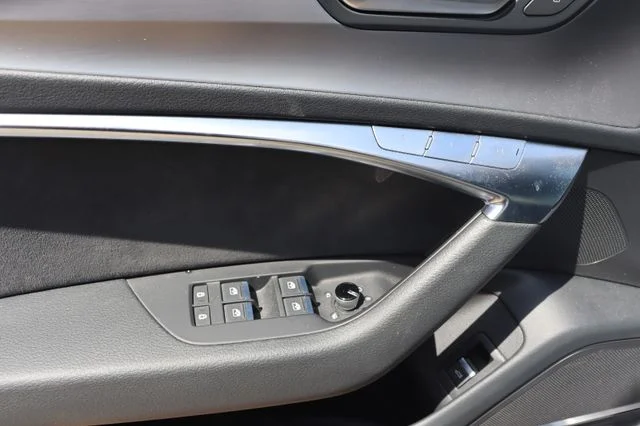 Audi A6 – 12