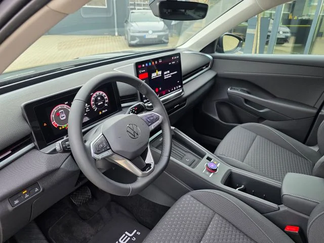 Volkswagen T-Roc – 33
