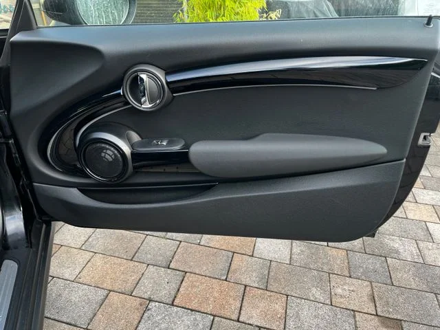 Mini COOPER SE – 16