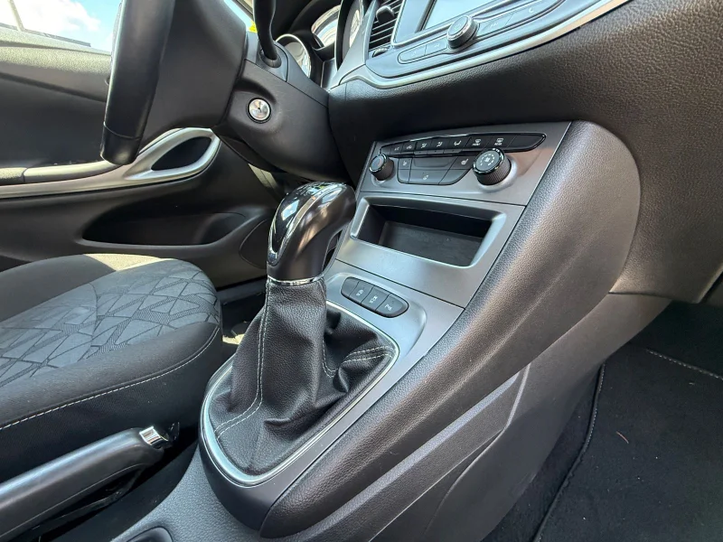 Opel Astra – 18
