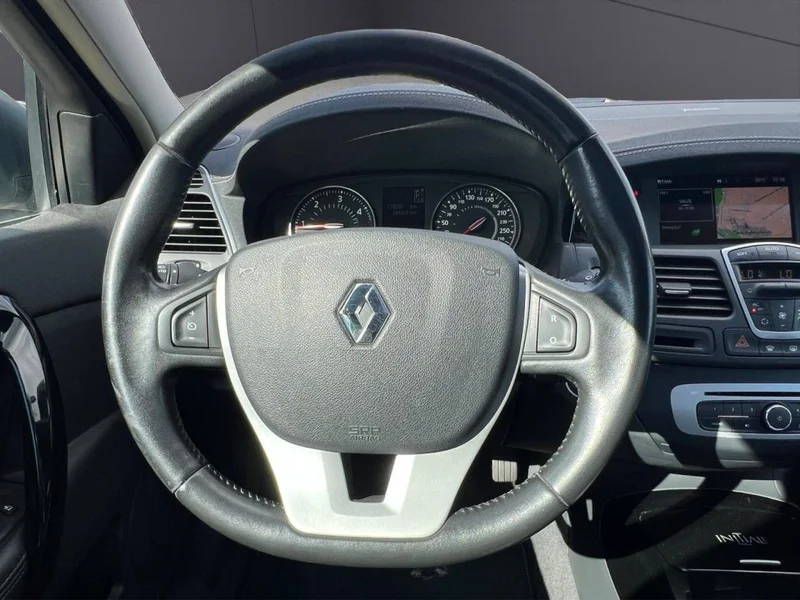 Renault Laguna – 10