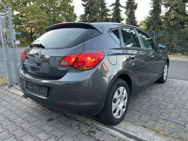 Opel Astra – 5