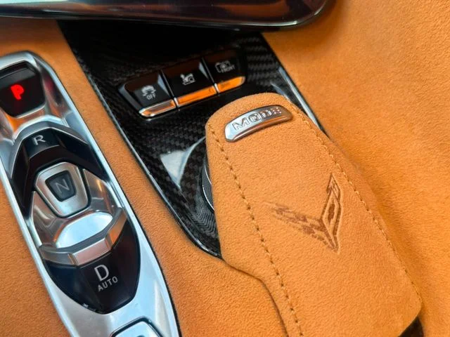 CORVETTE C8 – 16