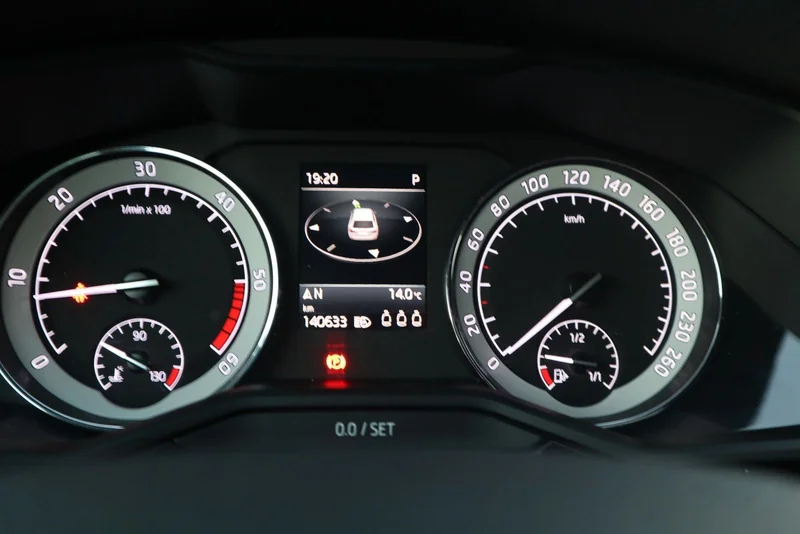 Škoda Superb – 18