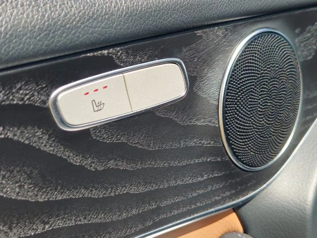 Mercedes-Benz GLC 300 – 15