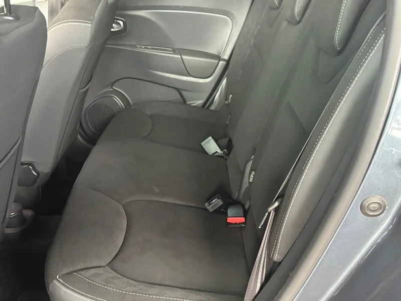 Renault Clio – 18