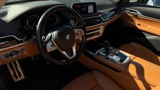 BMW 730 – 9
