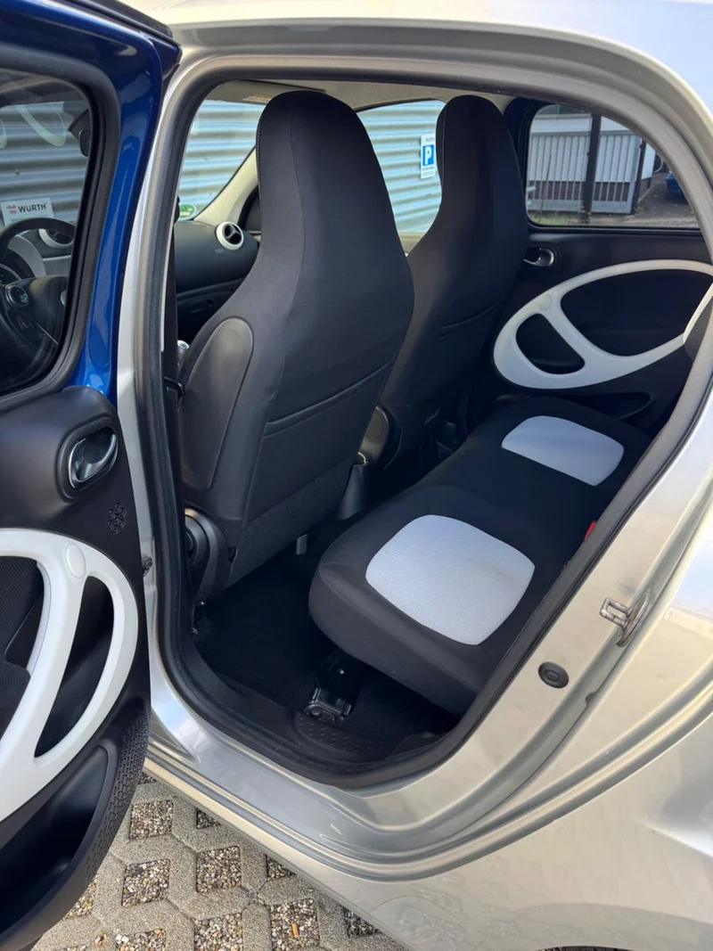Smart ForFour – 10