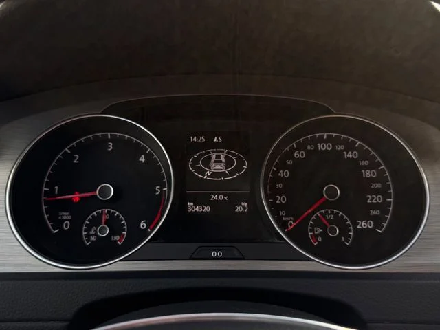 Volkswagen Golf – 9