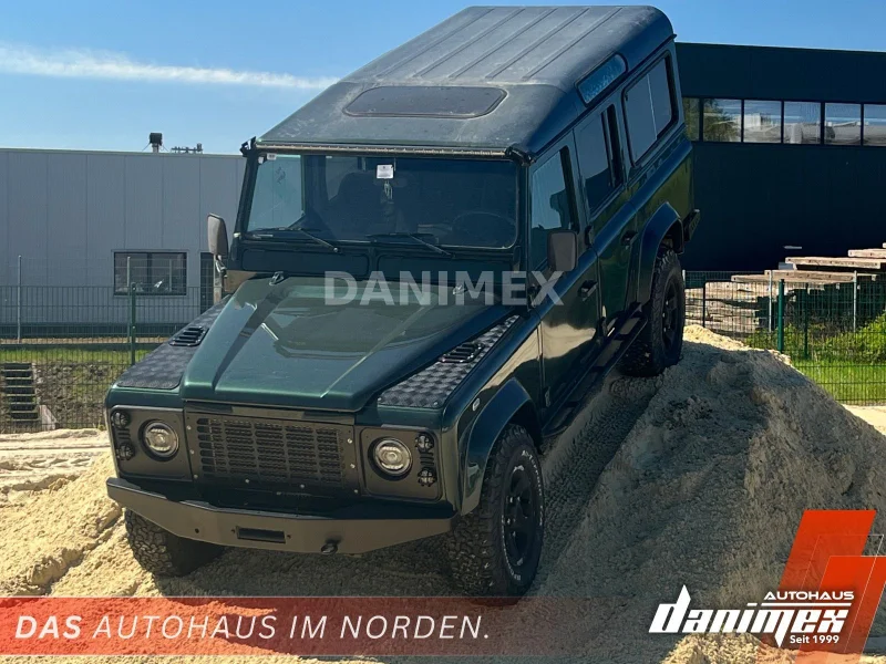 Land Rover Defender – 2