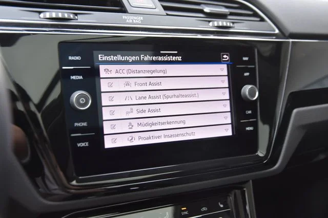 VW Touran – 18