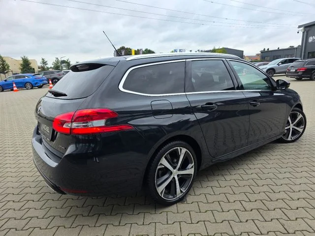 Peugeot 308 – 5