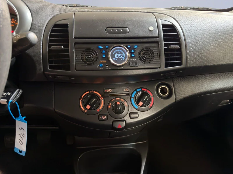 Nissan Micra – 15