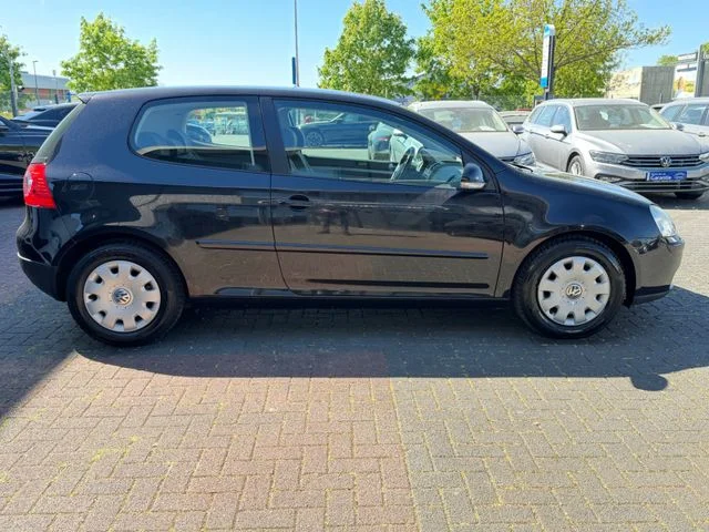 Volkswagen Golf – 6