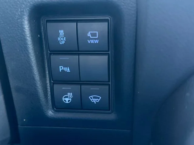TOYOTA Land Cruiser – 35