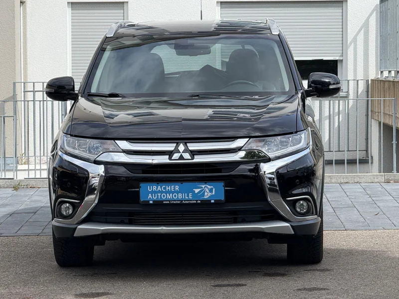 Mitsubishi Outlander – 2