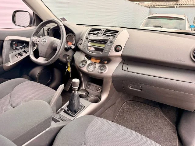Toyota RAV 4 – 18