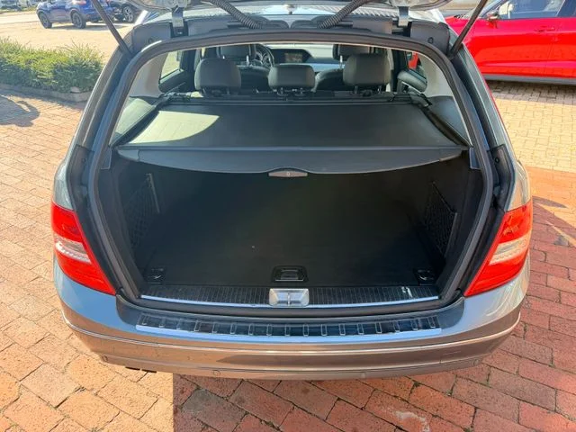 MERCEDES-BENZ C 200 – 7