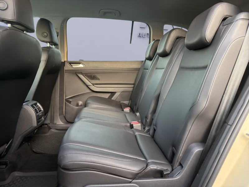 Volkswagen Touran Touran II – 13