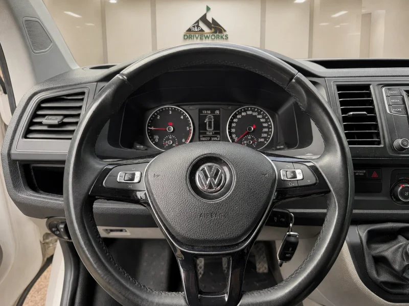 Volkswagen Transporter – 8
