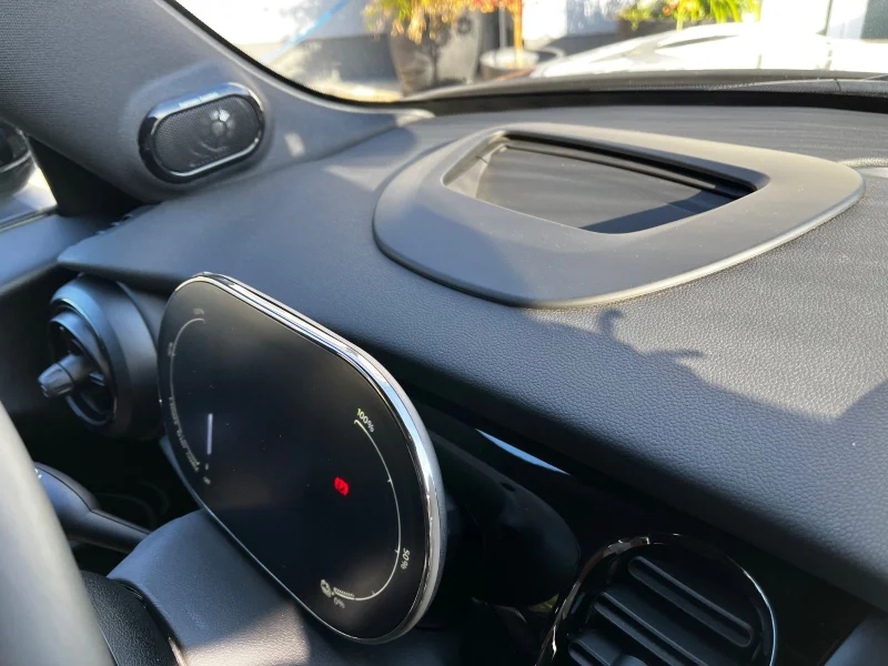 Mini COOPER SE – 17