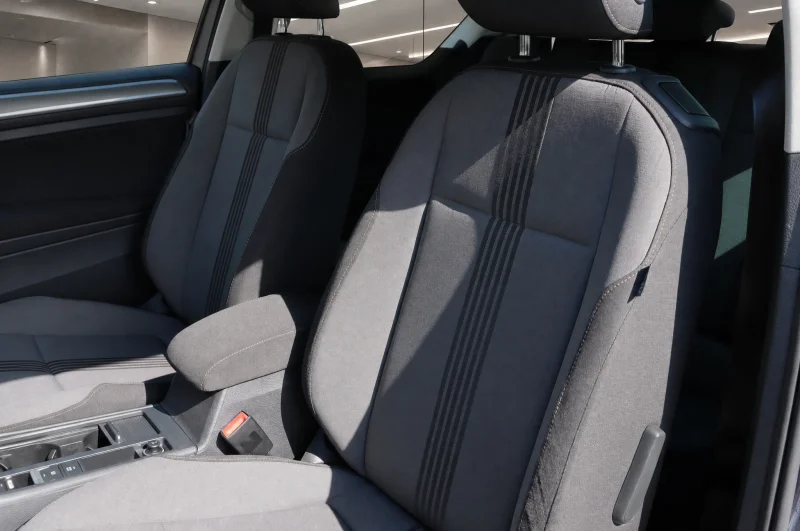 Volkswagen Golf – 17