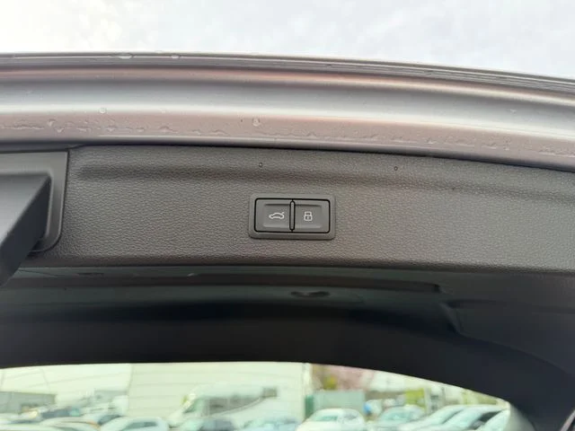Audi Q3 – 18