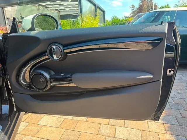 Mini COOPER SE – 16