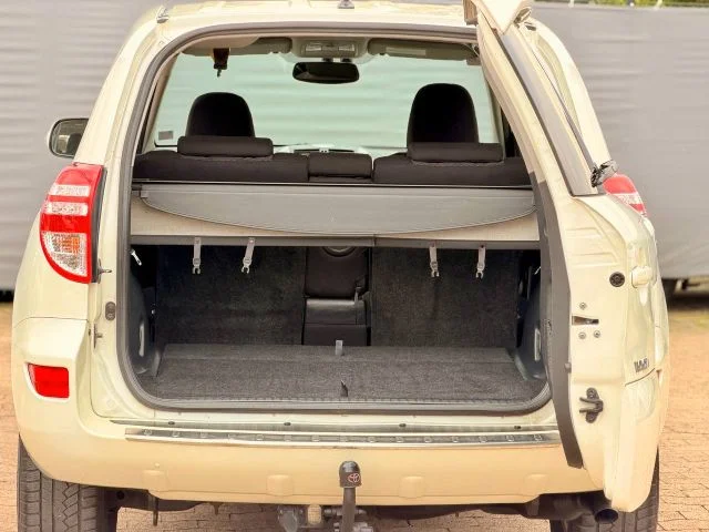 Toyota RAV 4 – 15