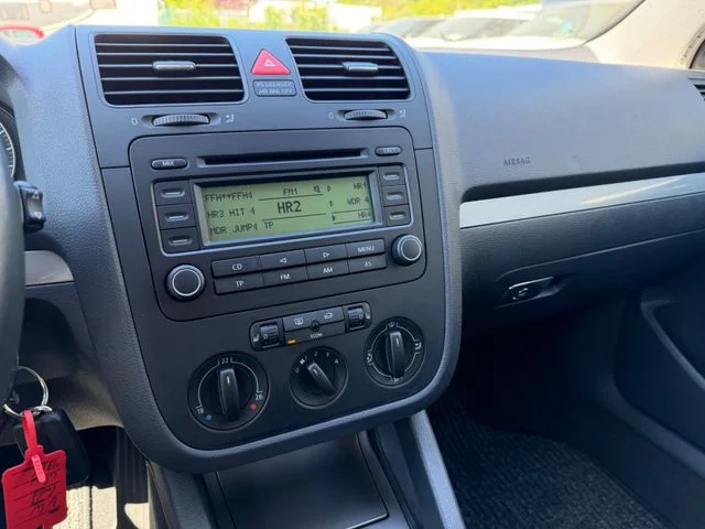 Volkswagen Golf – 14